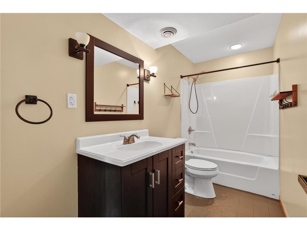 5852 Excalibur Court NW Rochester MN 55901 7090771 image23