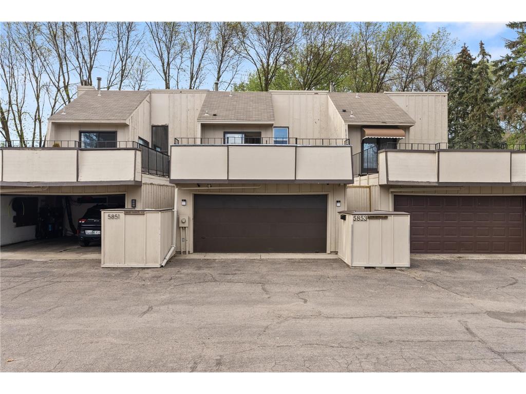 5853 Lake Curve Lane, Brooklyn Center, MN, 55429 MLS 6203967 Edina