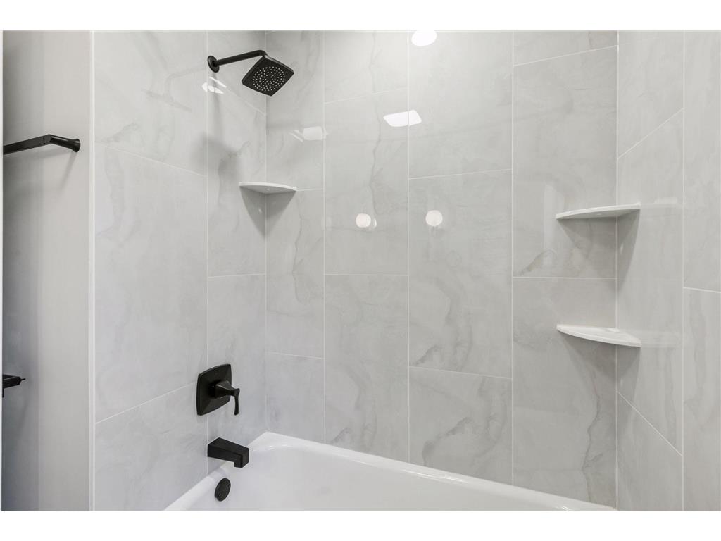 5853 Sheridan Avenue S Minneapolis MN 55410 7037739 image16