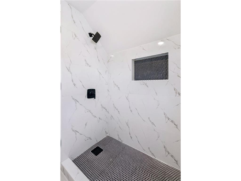 5853 Sheridan Avenue S Minneapolis MN 55410 7037739 image19