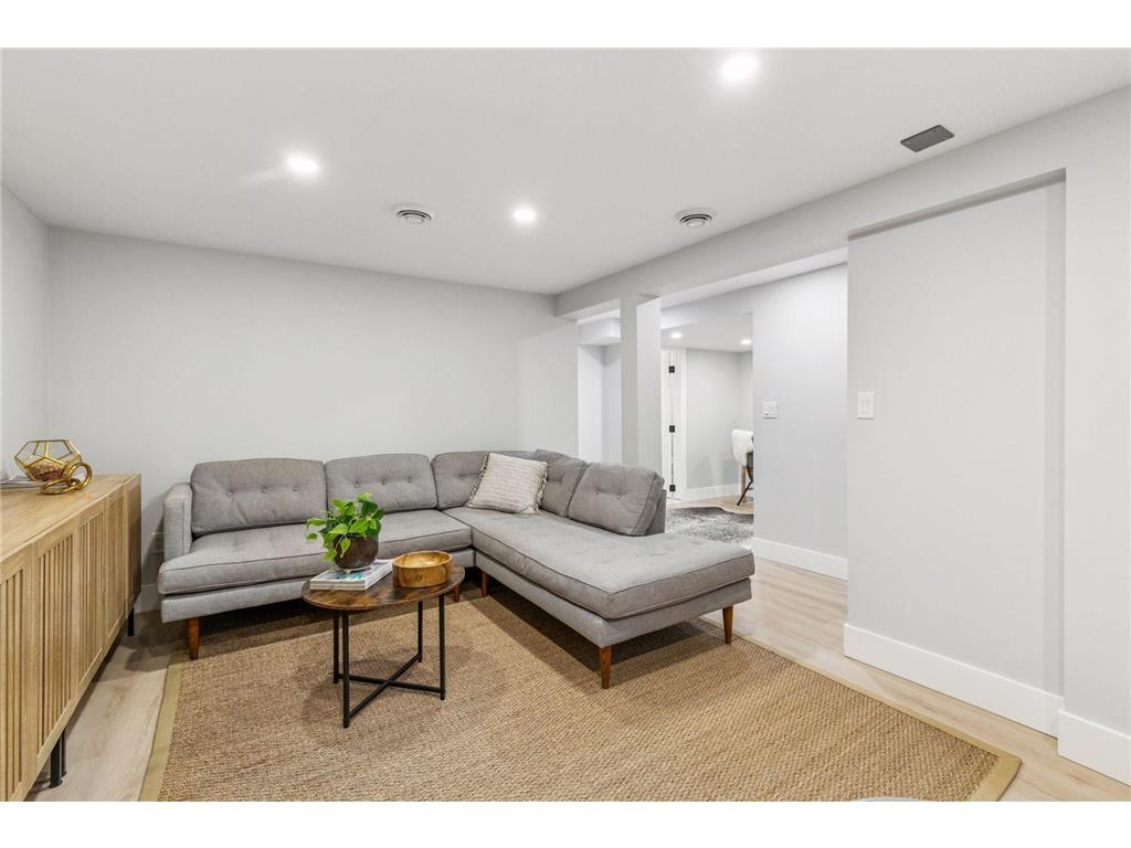 5853 Sheridan Avenue S Minneapolis MN 55410 7037739 image21