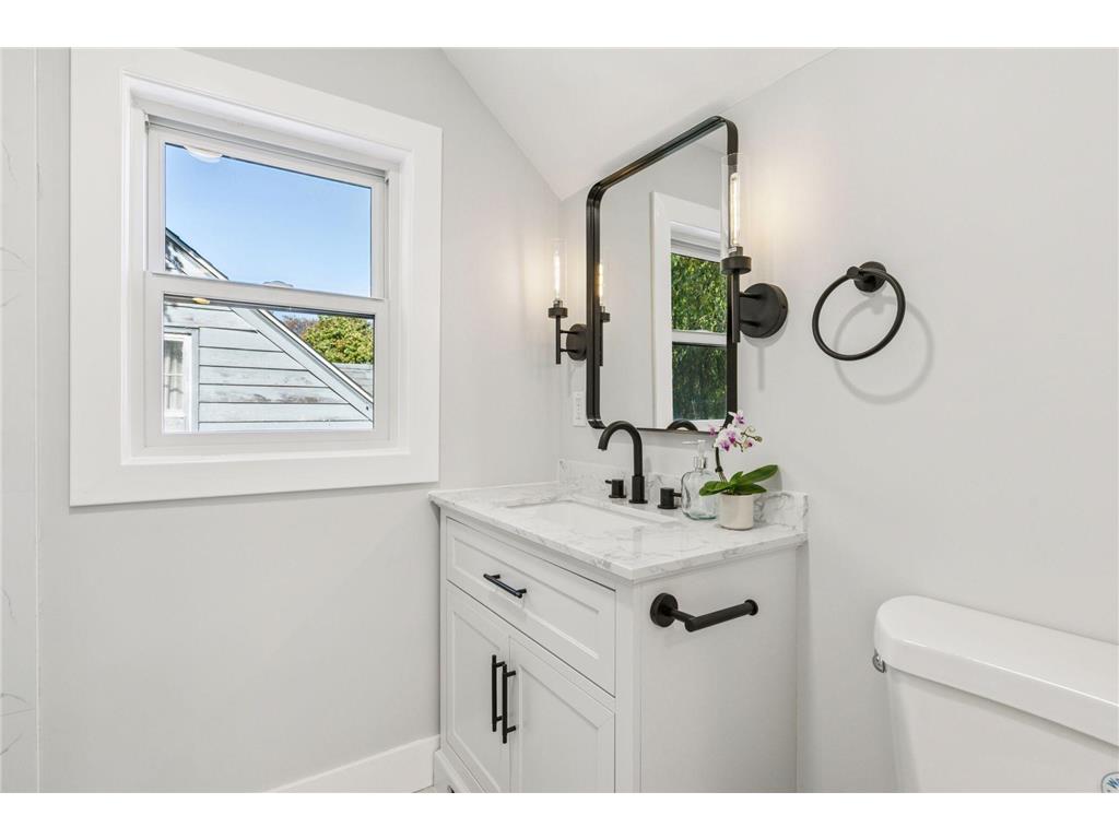 5853 Sheridan Avenue S Minneapolis MN 55410 7037739 image35