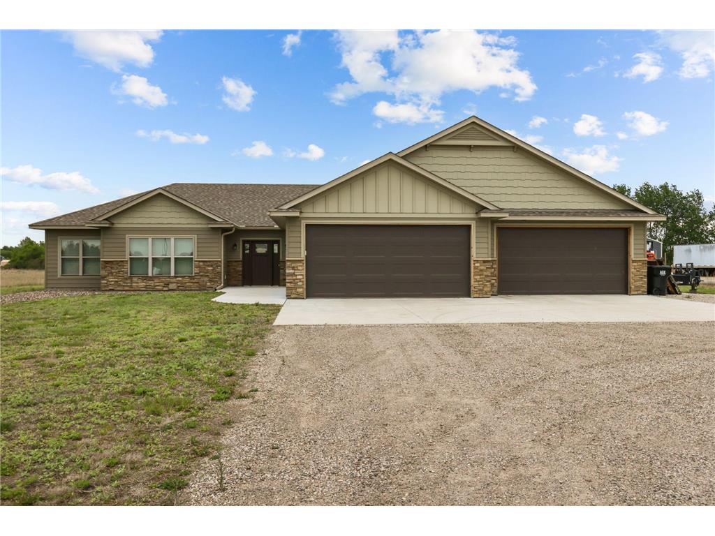 5855 281st Avenue NW Spencer Brook Twp MN 55040 6734321 image3