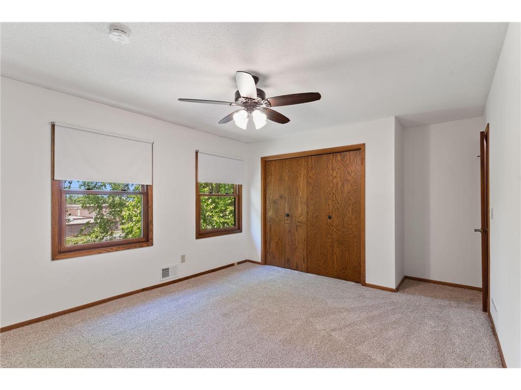 5855 Arthur Street NE Fridley MN 55432 7061936 image19