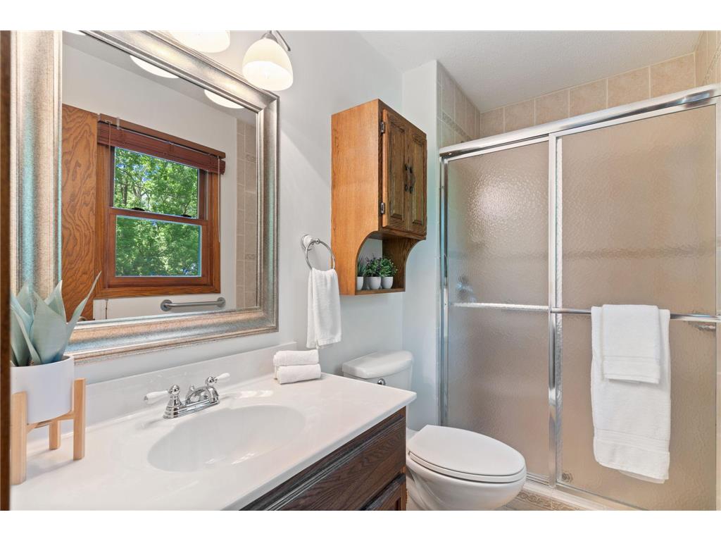5855 Arthur Street NE Fridley MN 55432 7061936 image22