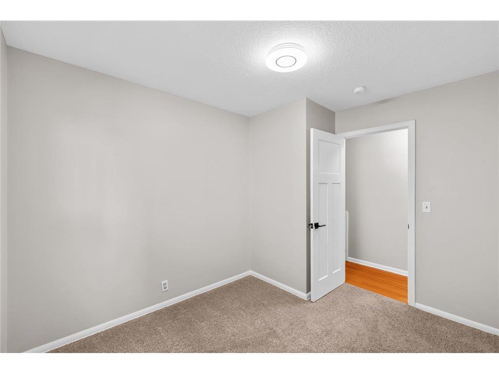 5856 Washburn Avenue S Minneapolis MN 55410 7091026 image11