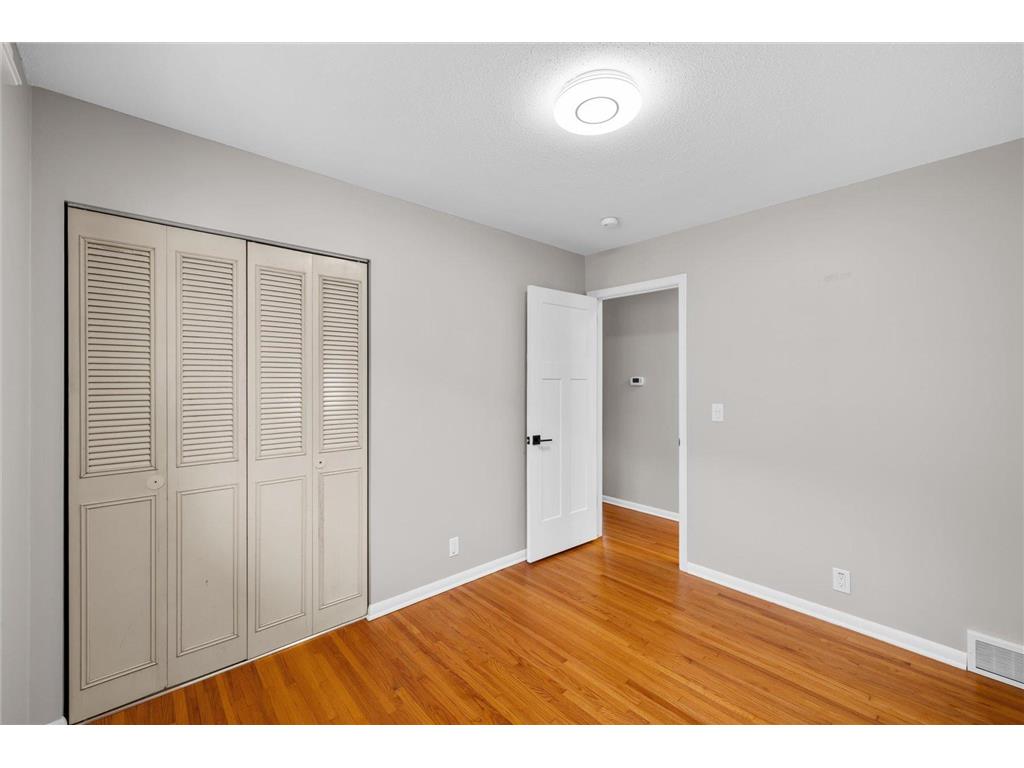 5856 Washburn Avenue S Minneapolis MN 55410 7091026 image23