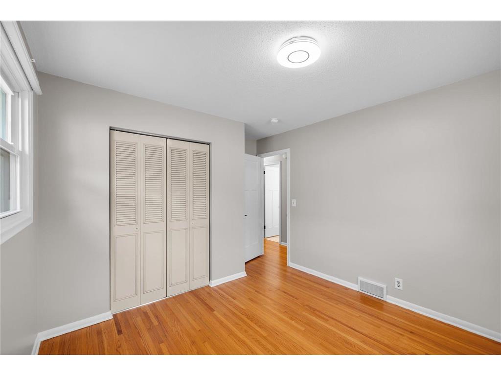 5856 Washburn Avenue S Minneapolis MN 55410 7091026 image25