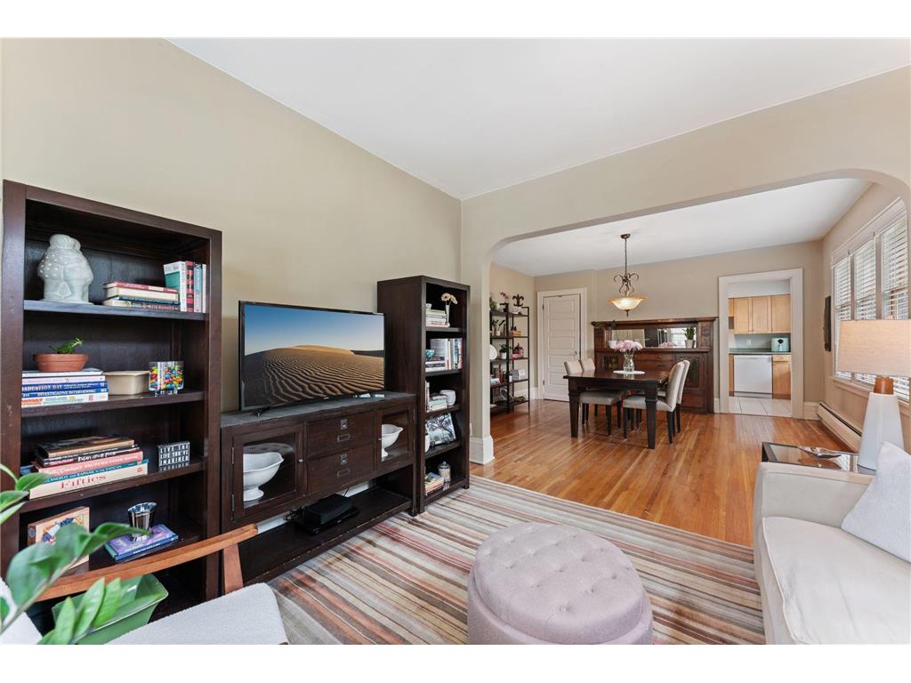 586 Ashland Avenue #2 Saint Paul MN 55102 7076069 image15