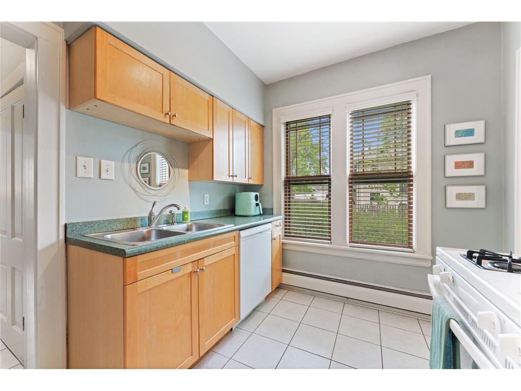 586 Ashland Avenue #2 Saint Paul MN 55102 7076069 image19