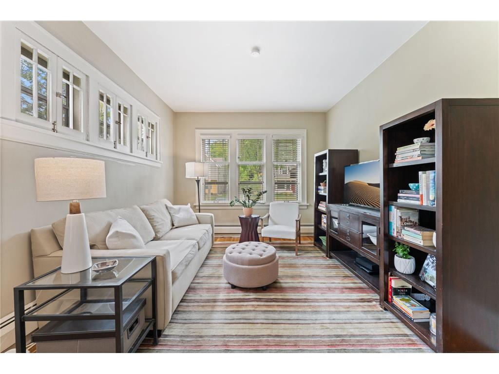 586 Ashland Avenue #2 Saint Paul MN 55102 7076069 image2