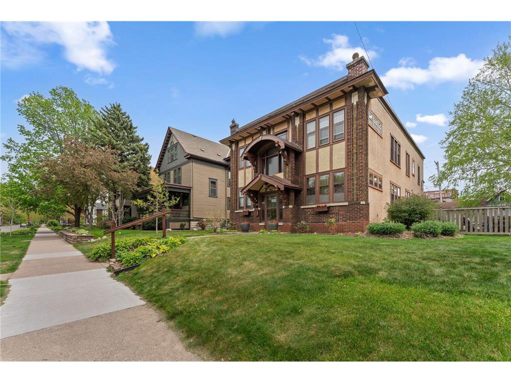586 Ashland Avenue #2 Saint Paul MN 55102 7076069 image38
