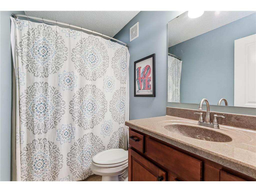586 Sutherland Drive Woodbury MN 55129 7046807 image26