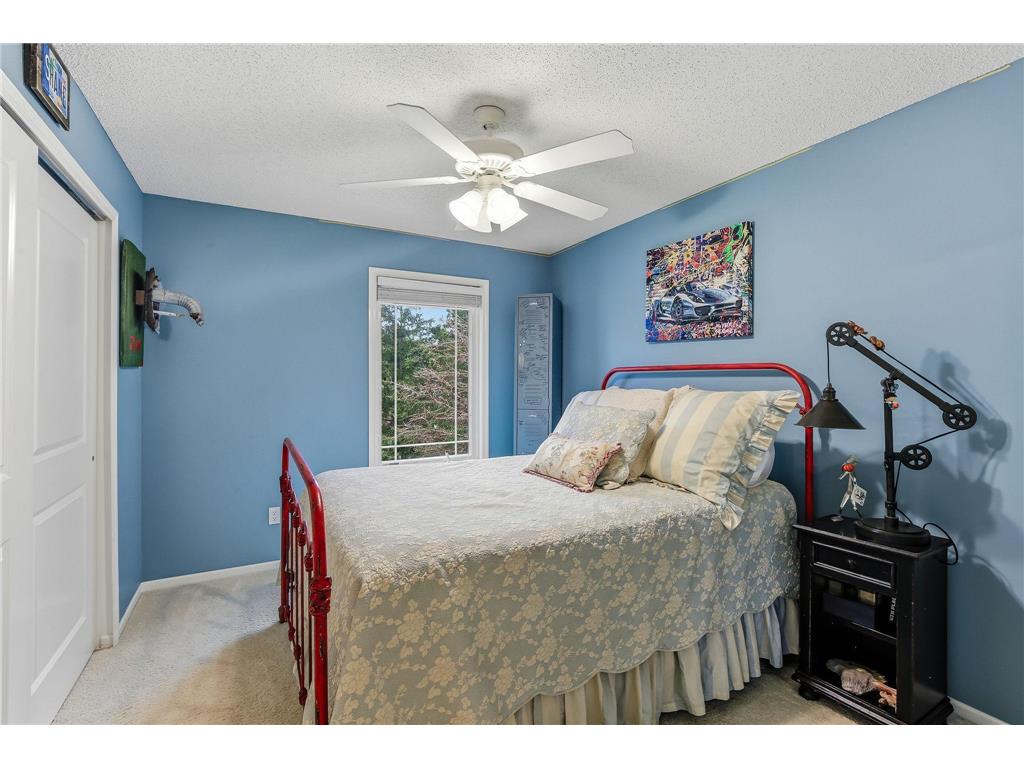 586 Sutherland Drive Woodbury MN 55129 7046807 image27