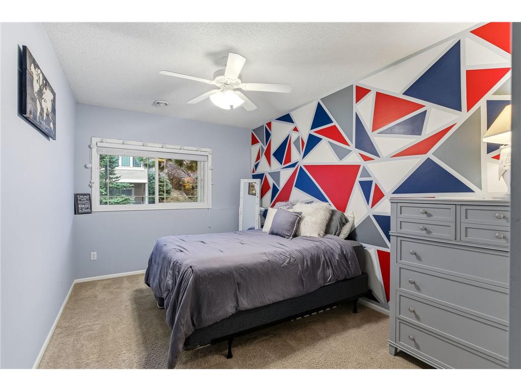 586 Sutherland Drive Woodbury MN 55129 7046807 image34