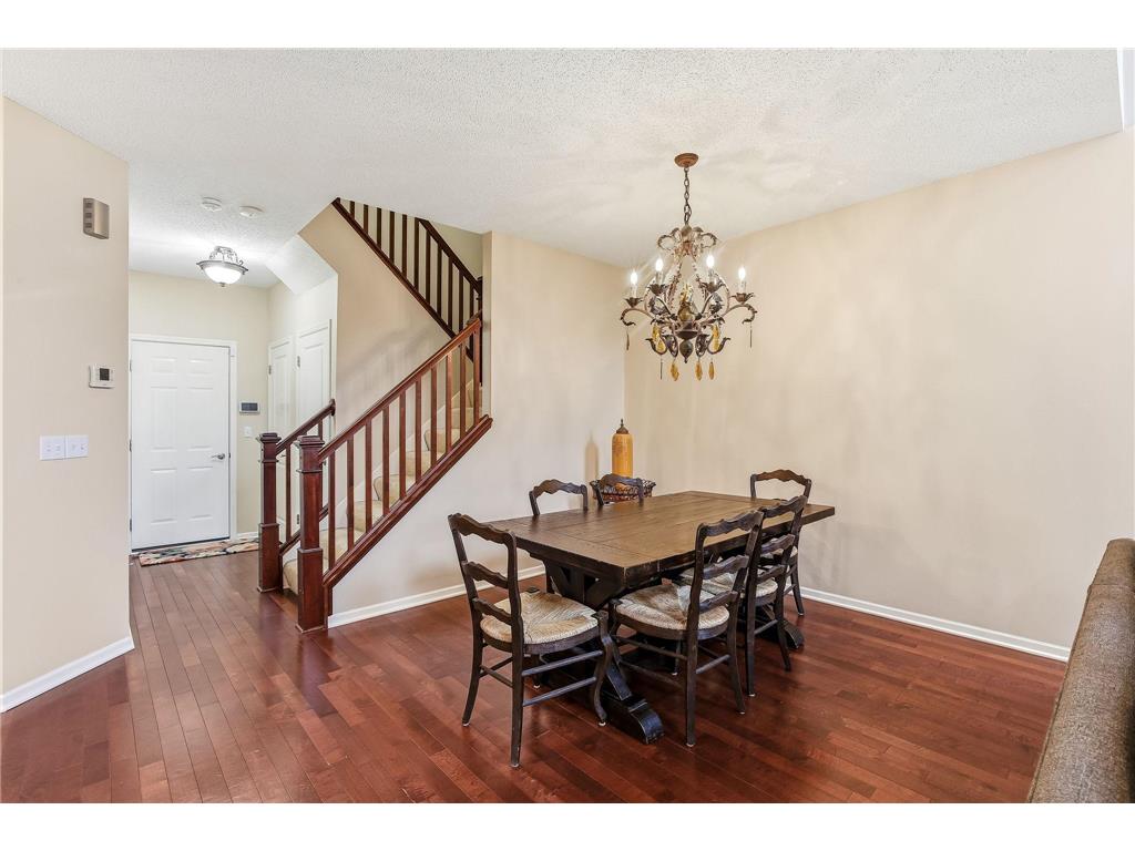586 Sutherland Drive Woodbury MN 55129 7046807 image8