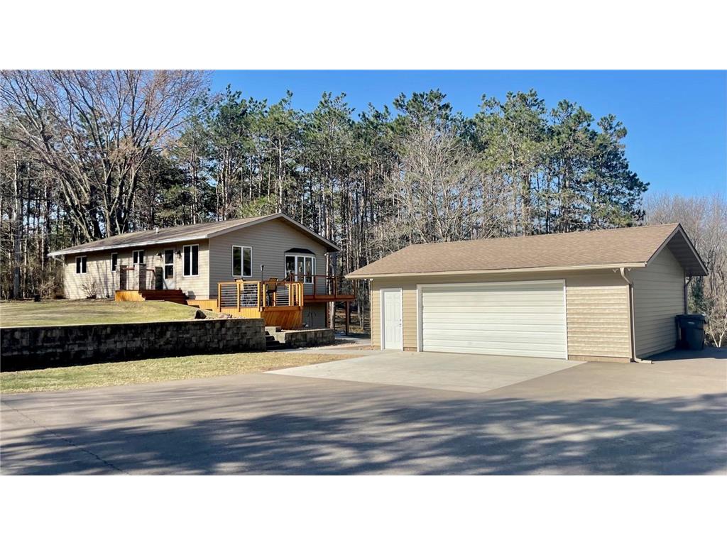 586 US Highway 63 Baldwin WI 54002 6353511 image1