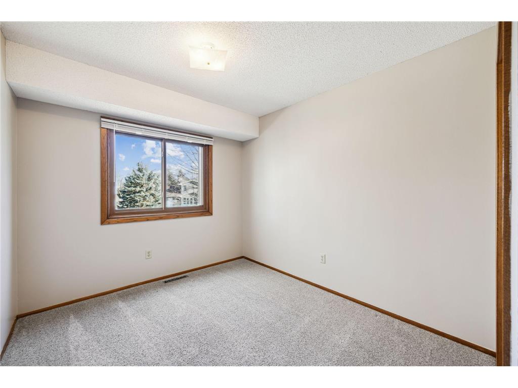 5860 Hodgson Road, Shoreview, MN, 55126 MLS 6484956 Edina Realty