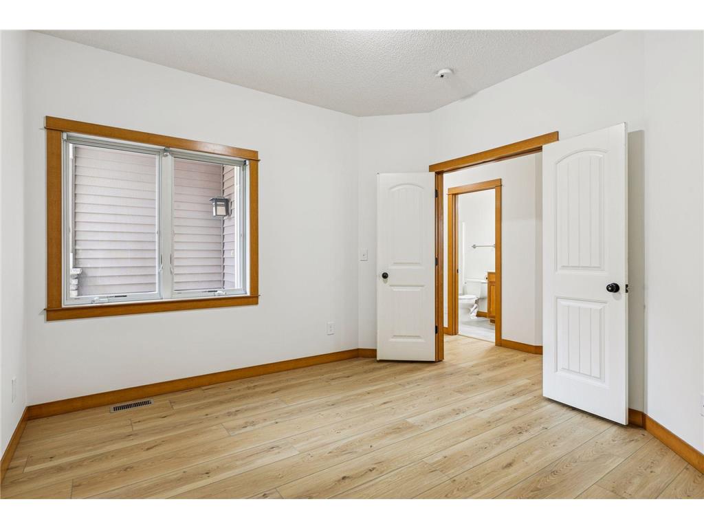 5862 Oakgreen Court N Oak Park Heights MN 55082 7020023 image17