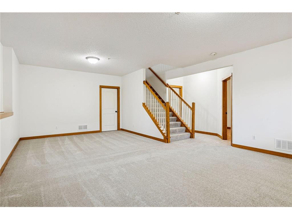 5862 Oakgreen Court N Oak Park Heights MN 55082 7020023 image22