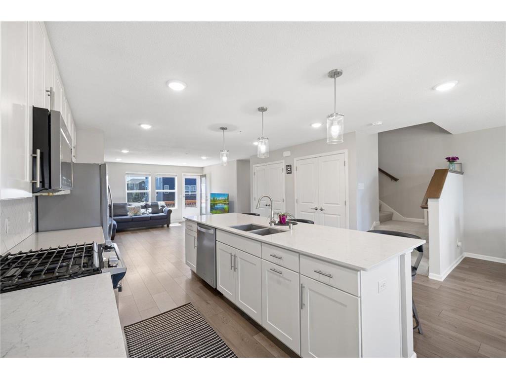 5863 156th Street W Apple Valley MN 55124 7071732 image4