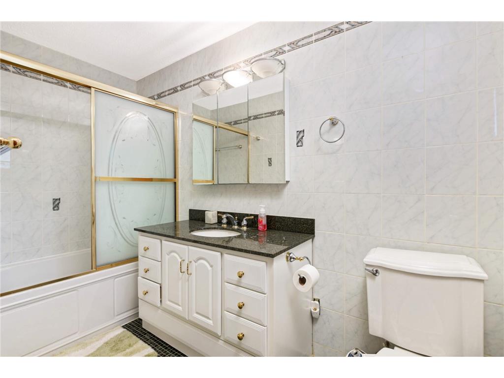 5867 Central Avenue NE Fridley MN 55432 - West Moore 7039939 image14