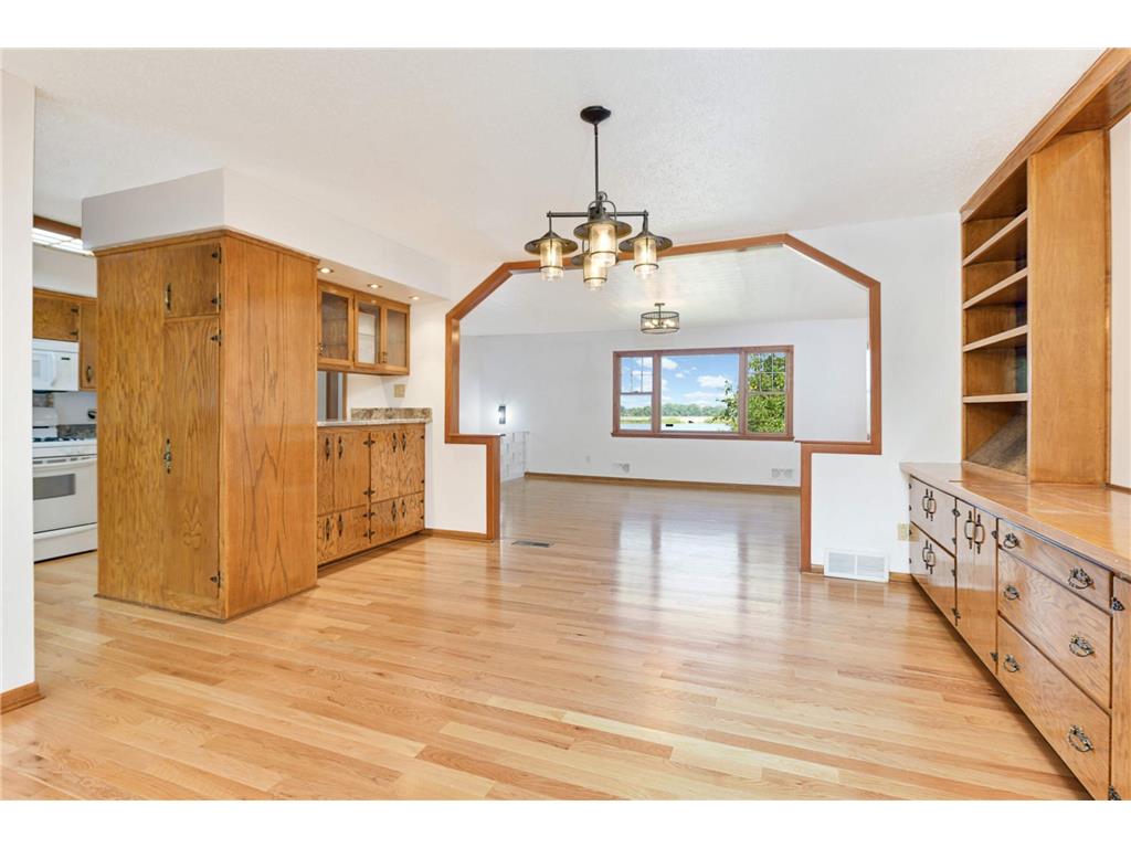 5867 Central Avenue NE Fridley MN 55432 - West Moore 7039939 image2