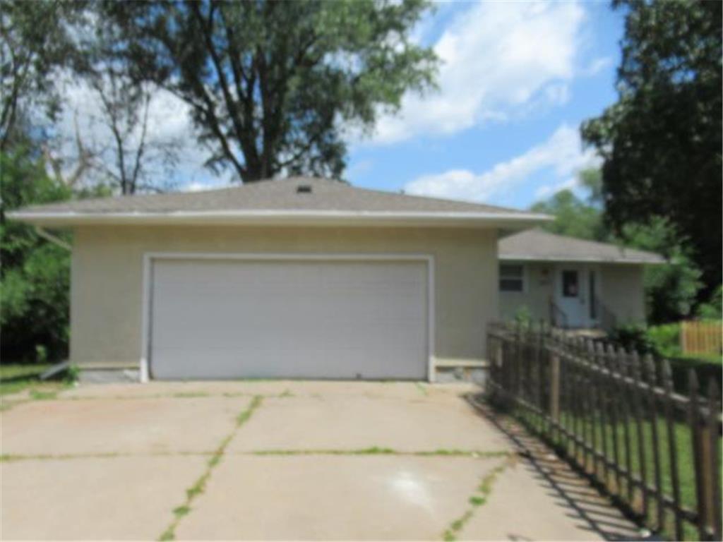 587 Gentry Avenue N Oakdale MN 55128 - Tanners 6394049 image1