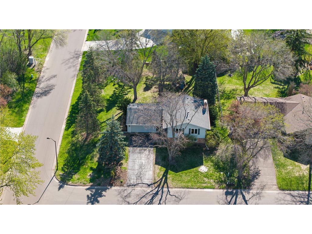 5870 Daniel Court Shoreview MN 55126 7065779 image1
