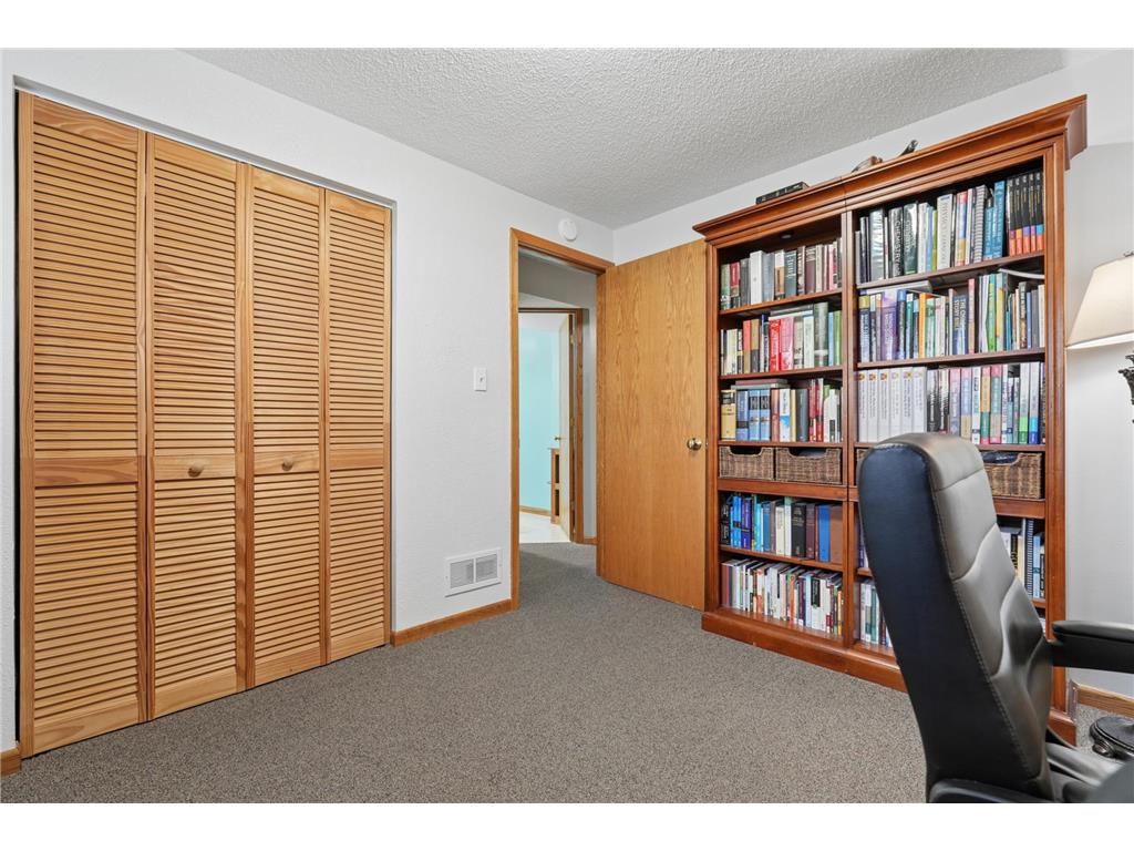 5870 Daniel Court Shoreview MN 55126 7065779 image22