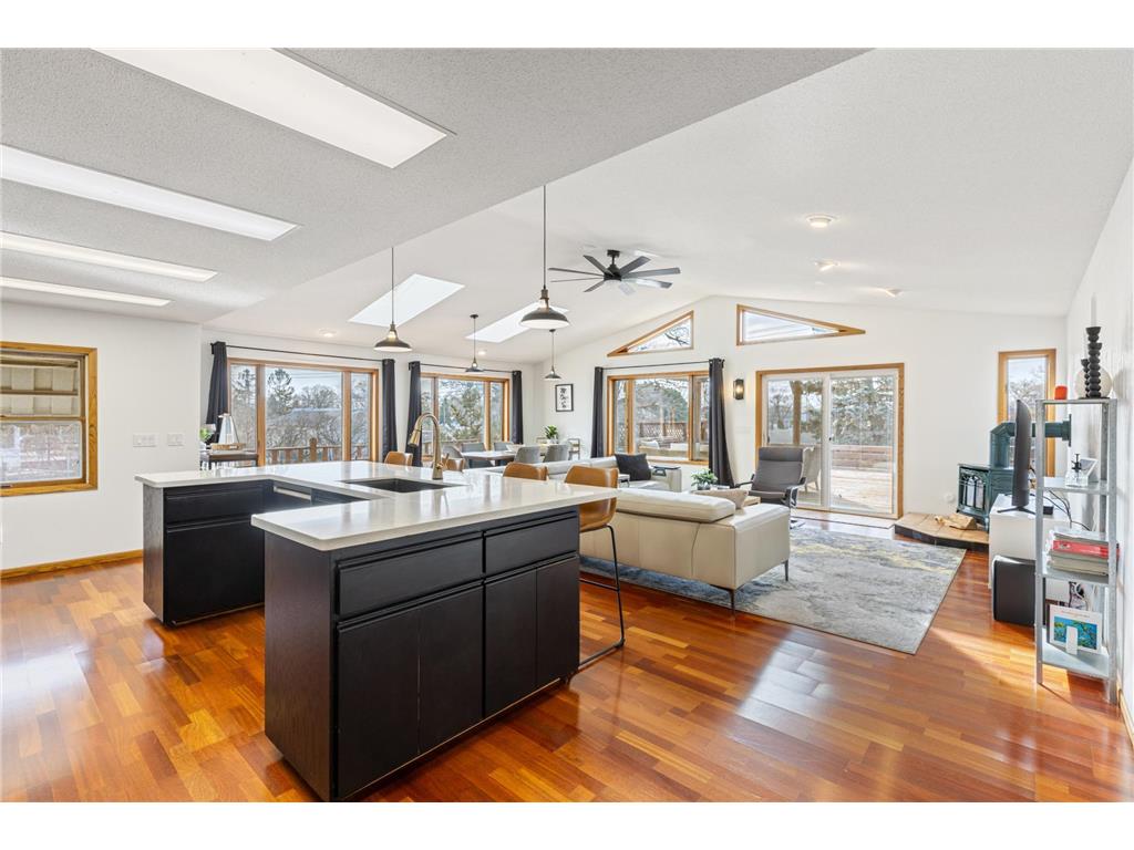 5870 Monroe Street NE Fridley MN 55432 6611116 image1