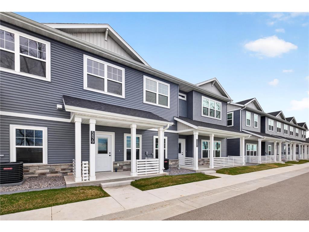 5879 41 Street S Fargo ND 58104 6762456 image1