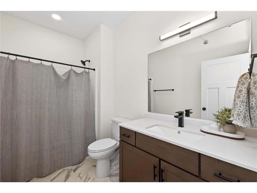 5879 41 Street S Fargo ND 58104 6762456 image16