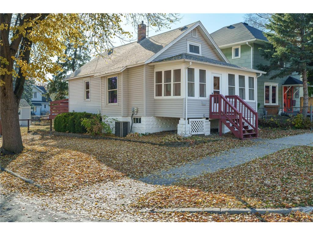 588 Michigan Street, Saint Paul, MN 55102 MLS 6273124 Edina Realty