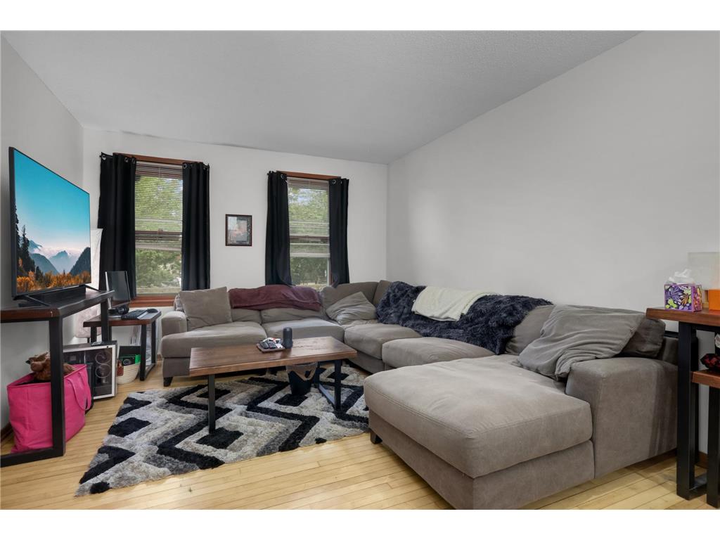 588 Selby Avenue Saint Paul MN 55102 7109457 image16