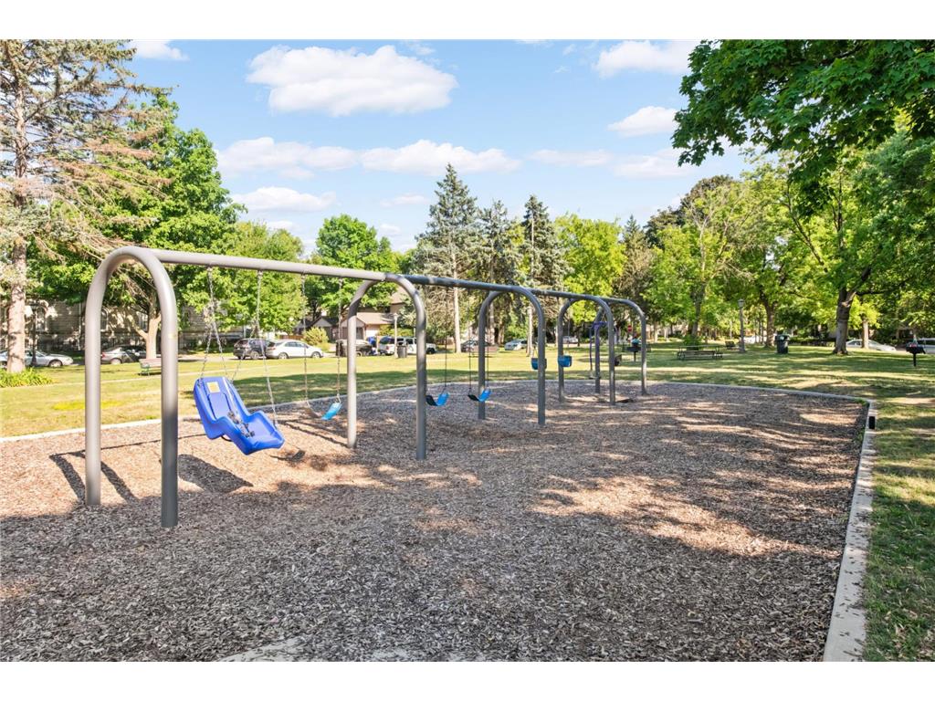 588 Selby Avenue Saint Paul MN 55102 7109457 image51