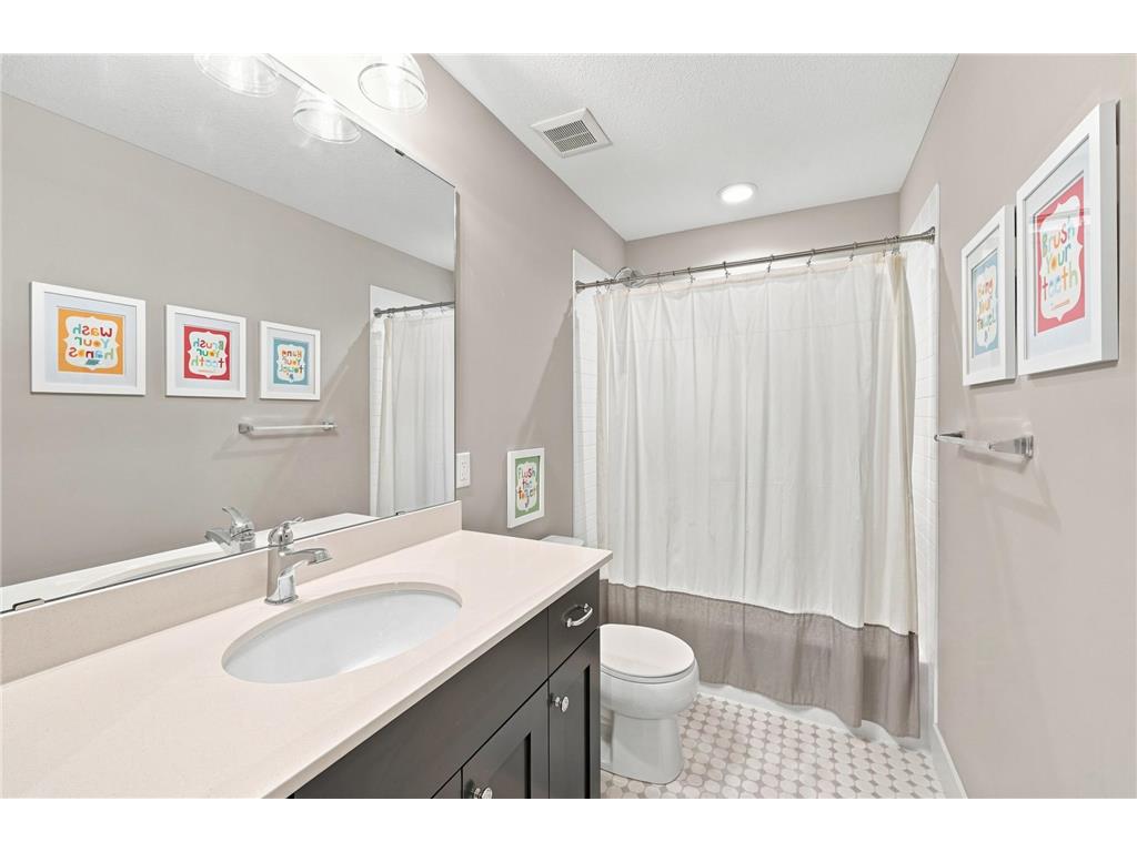 5880 Prestwick Court Excelsior MN 55331 7106095 image41