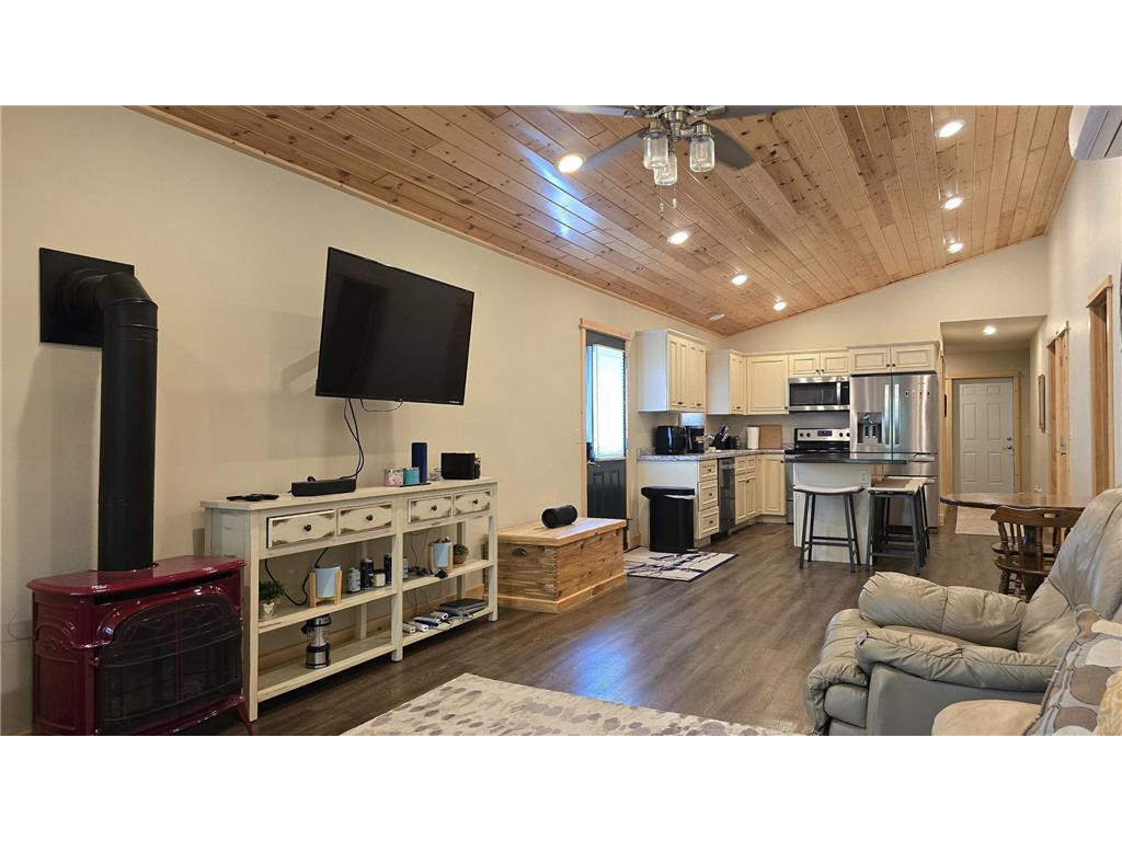 5882 Lakeshore Lane NW Cass Lake MN 56633 - Cass Lake 7083788 image9