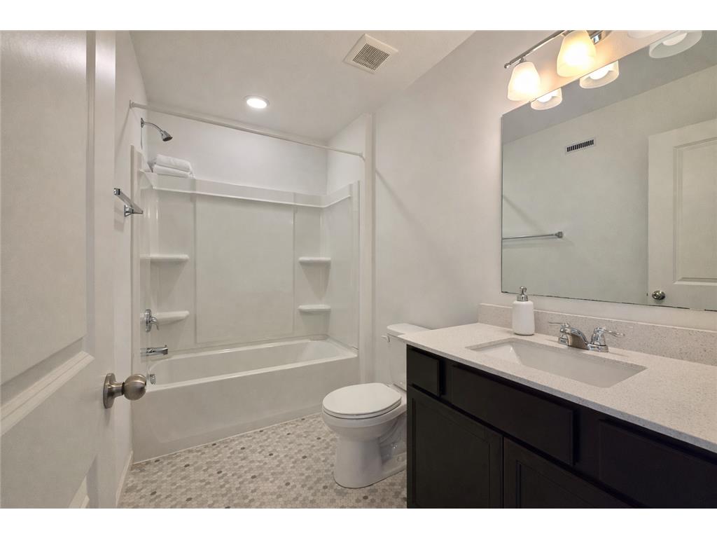 5895 156th Way Apple Valley MN 55124 7045785 image11