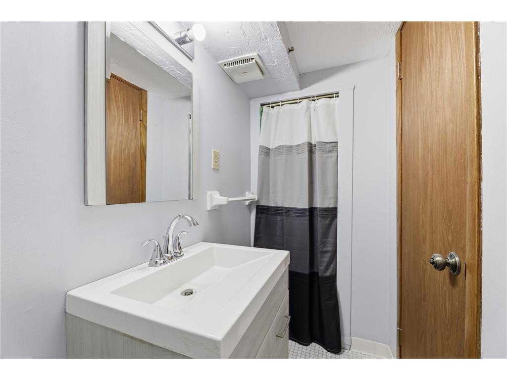 5900 Ensign Avenue N New Hope MN 55428 7081264 image38