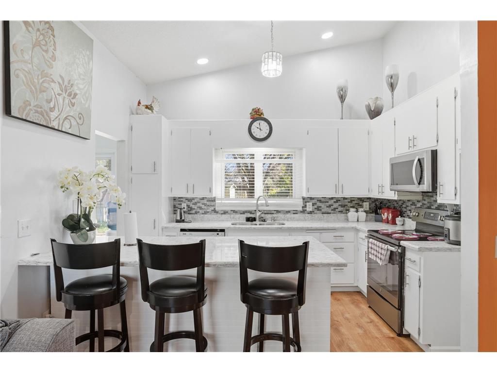 5900 Hillsboro Avenue N New Hope MN 55428 6823514 image1