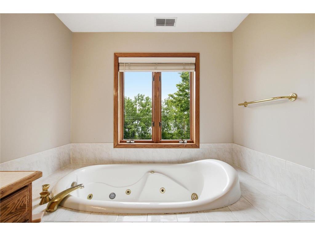 5900 Otter Ridge Circle White Bear Twp MN 55110 7096752 image25
