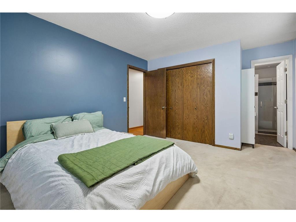 5900 Saint Johns Avenue Edina MN 55424 7084080 image12