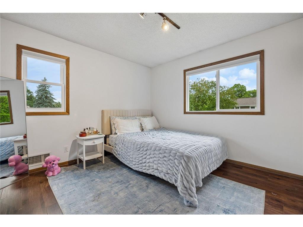 5900 Saint Johns Avenue Edina MN 55424 7084080 image14