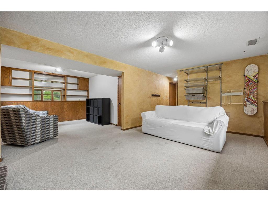 5900 Saint Johns Avenue Edina MN 55424 7084080 image16