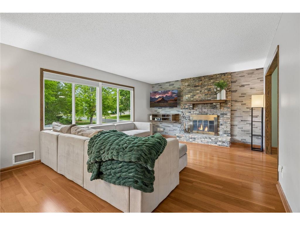 5900 Saint Johns Avenue Edina MN 55424 7084080 image4
