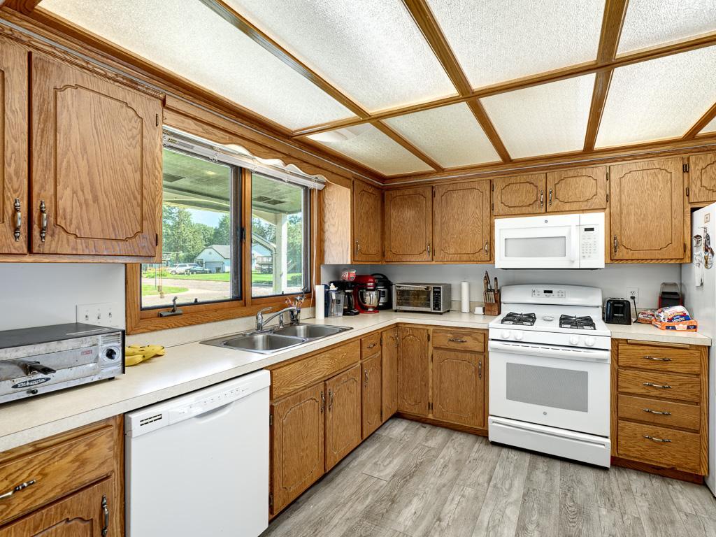 5901 114th Place N Champlin MN 55316 7103398 image2