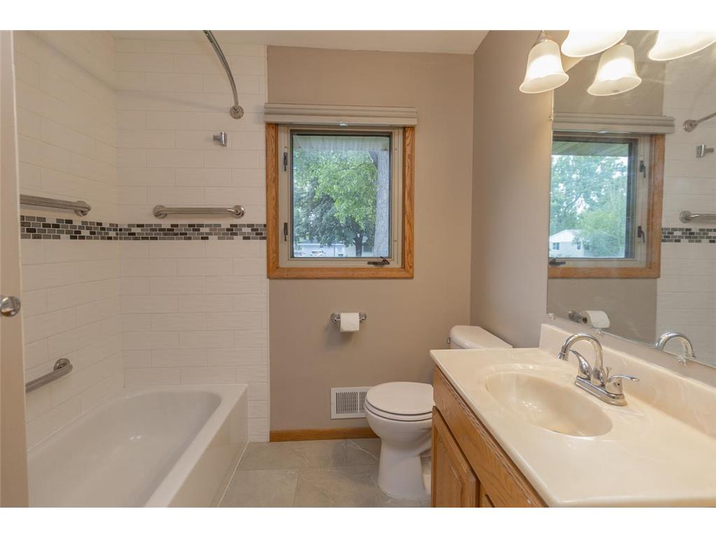5901 6th Street NE Fridley MN 55432 7097086 image13