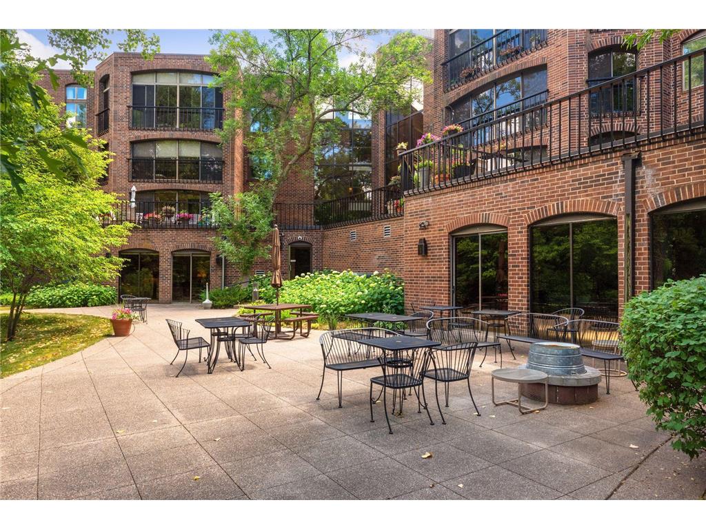 5901 Laurel Avenue #327 Golden Valley MN 55416 6339196 image1