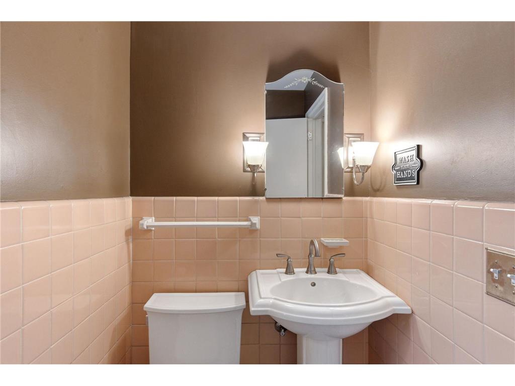 5901 Oakland Avenue Minneapolis MN 55417 7087391 image44